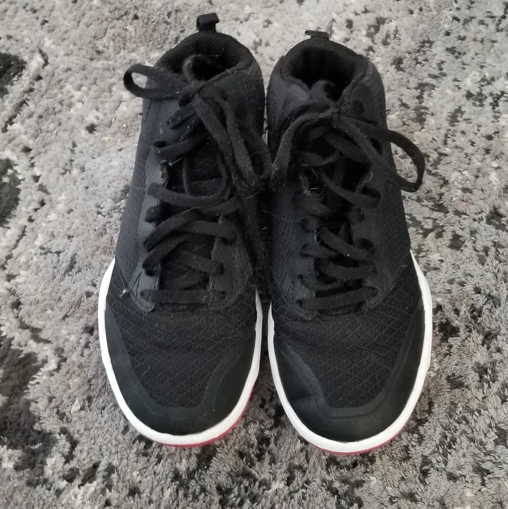 Champion tennis shoes. Size 1 1/2